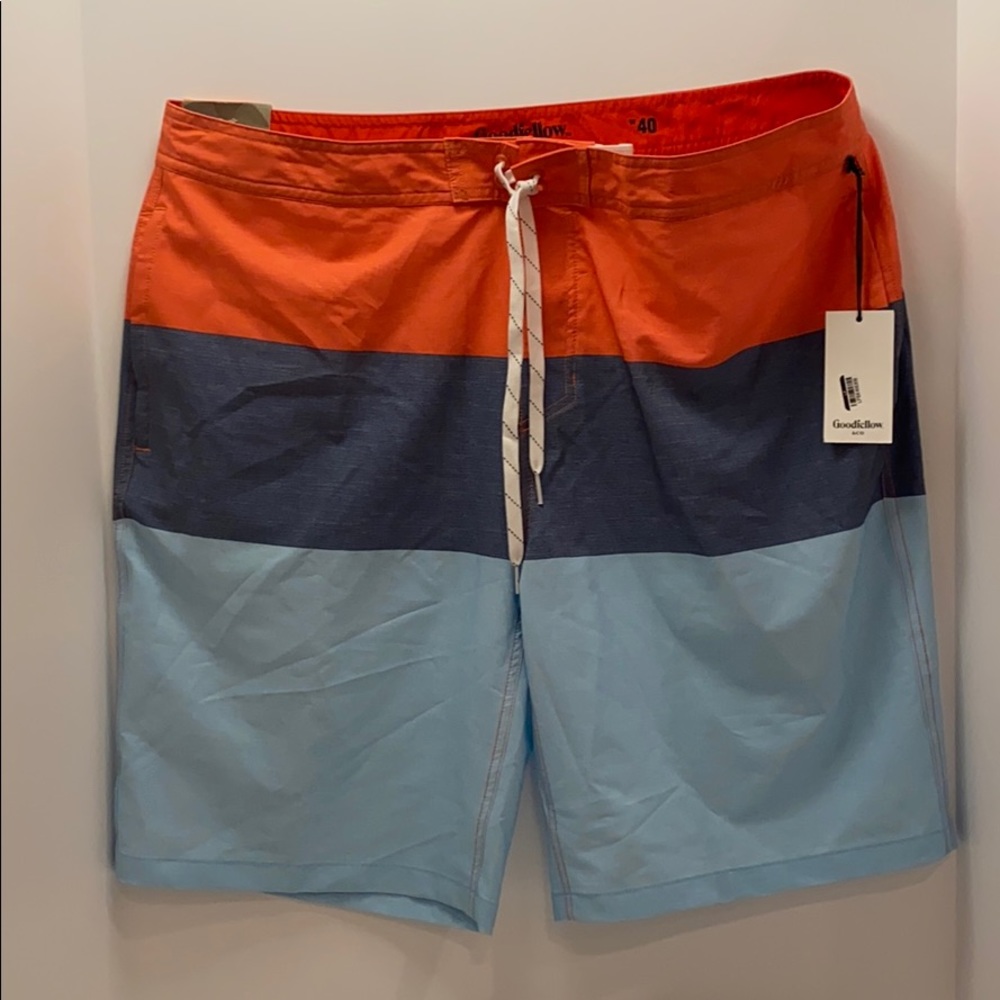 Men’s board shorts size 40